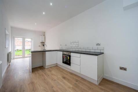 32 Carnarvon Road, Portsmouth, PO2 7NL2217.jpg