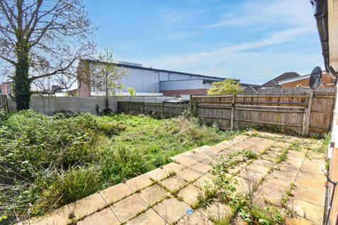 31 Pinner Park Gardens, Harrow HA2 6LQ