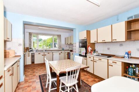 Kitchen/ Breakfast Room