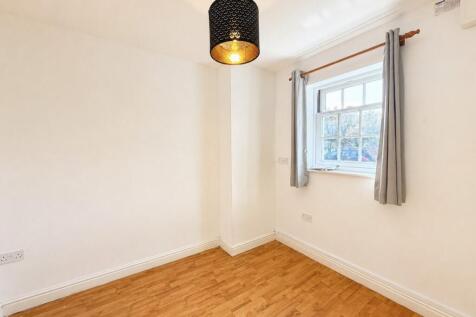 Lower Cherwell Street, Banbury, Oxfordshire photo 4