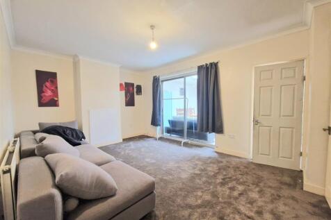 Vivian Avenue, Wembley photo 3