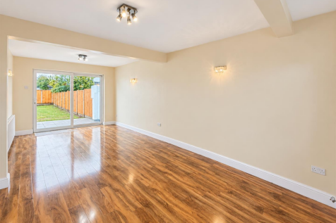 Modern Living Room Opening to Garden.png