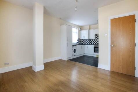 106 -126 Coldharbour Lane, Hayes, Middlesex photo 4