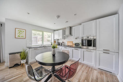 1355492-9-68c7f67...