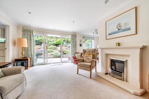 Sitting / Dining Room