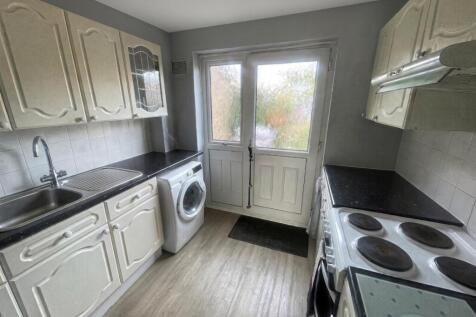 NEWPORT PAGNELL photo 5