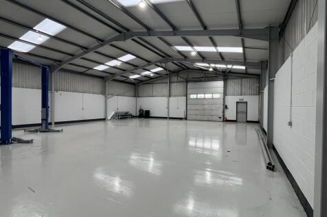 Warehouse to rent Image 3