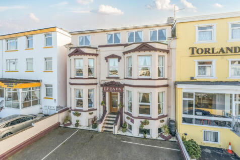 1360897-2-68dc1e4...