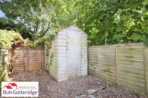 ENCLOSED REAR YARD