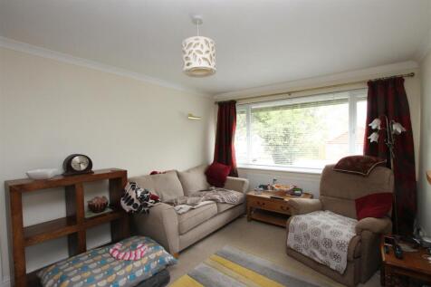 Elizabeth Gardens, Havenstreet photo 4