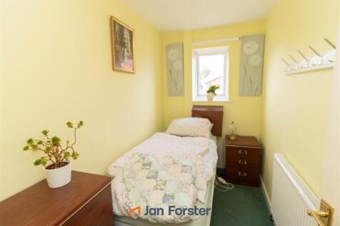 Whittingham Close, North Shields photo 5