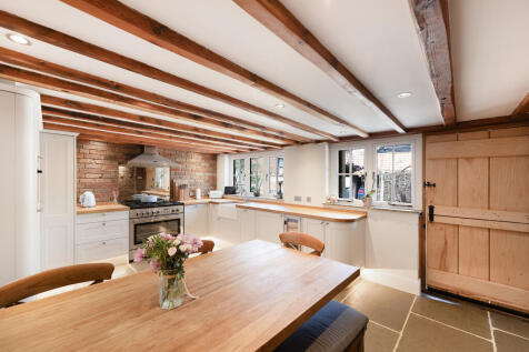 Kitchen/Dining