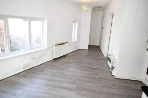 Loungel/Kitchen