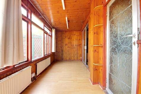 Longfield Avenue, Enfield, EN3 photo 4