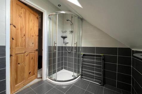 WhatsApp Image 2025-09-06 at 12.56.03_a213c619.jpg