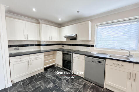 Ash Close, Raf Lakenheath photo 4