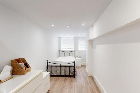 Flat 1, 6, Goodwin Street NG7 4HD photo 3