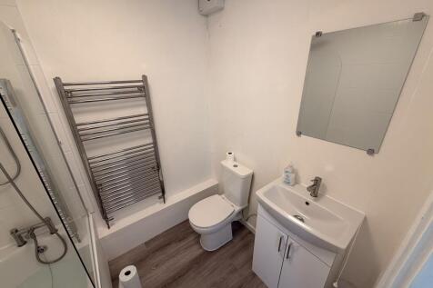 Newnham Road, NORTHAMPTON photo 5
