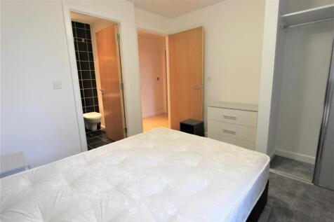 Bedroom 1.2.jpg