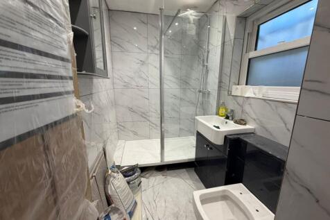 Ground floor bathroom