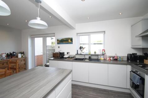 kitchen main.JPG