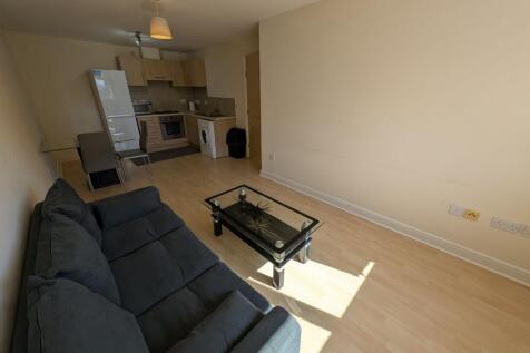 Living Room / Kitchen