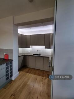 Gomersal, Bradford, BD19 photo 3