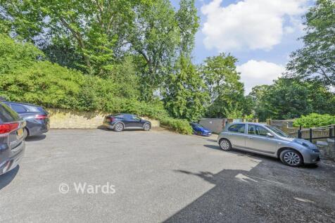 Driveway/Parking