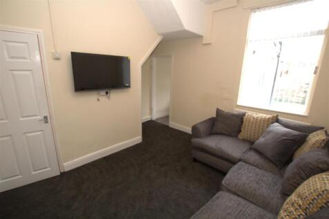 Living room .jpg