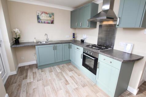 DINING/KITCHEN