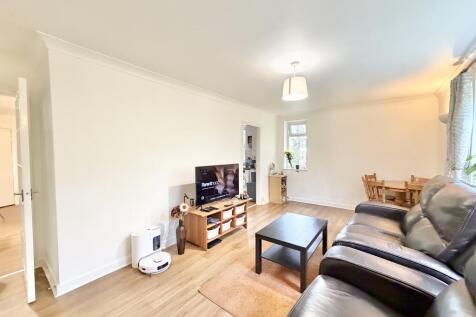 Woodbourne Court, Woodbourne Road, Sale, Trafford photo 3