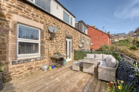 Balcony Terrace towards kitchen.jpg