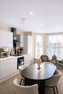 Luxury One-Bed Fully Furnished Apartment ¿ Hist