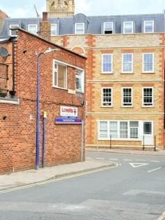 3meetingstreetmews1.jpg