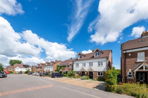 7 Chatfield Close-44.jpg