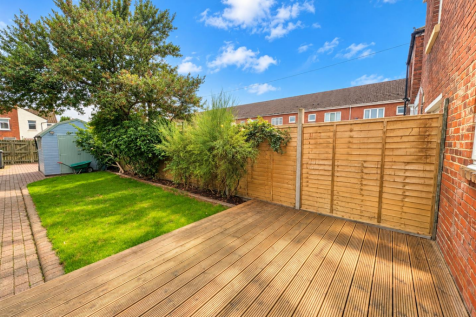 CRANBURY REAR GARDEN.png