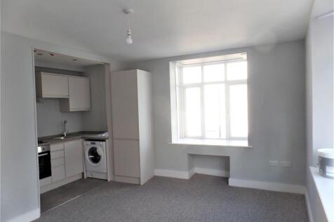 view to kitchen.jpg