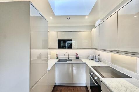 Finborough Road, LONDON photo 3