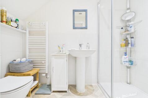 CAM02773G0-PR0367-STILL005