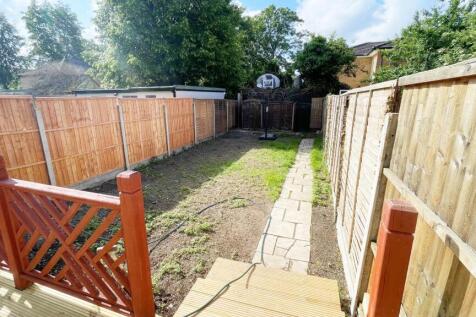 Catherine Road, Enfield, EN3 photo 2
