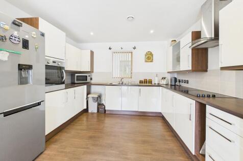 CAM02854G0-PR0442...