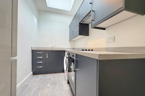 Flat I
