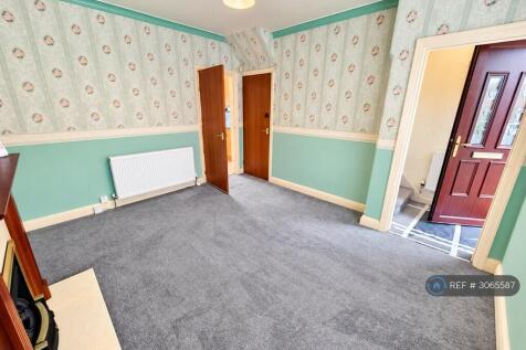 Almond Grove, Wigan, WN5 photo 4