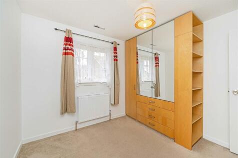 8 Crofters Close, Isleworth TW7 7PH-LOW RES-28.jpg