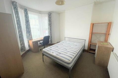 Llantrisant Street, Cathays, Cardiff photo 3