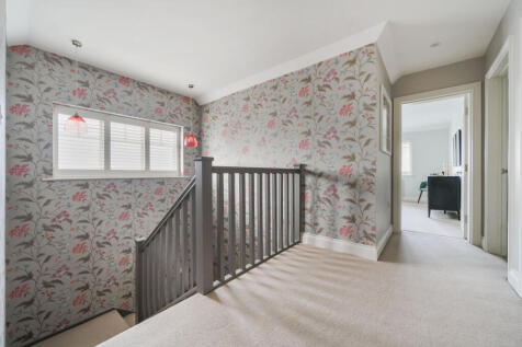 1305422-40-68472a...