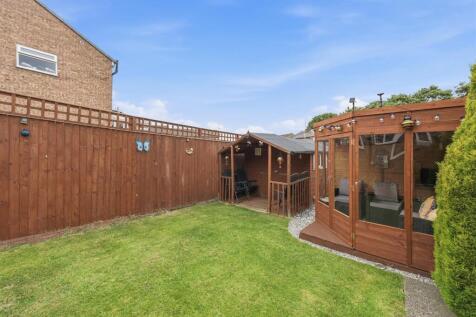 44 - 6 Bowood Road HX5 0NW.jpg