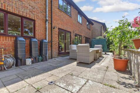 Patio / Decking