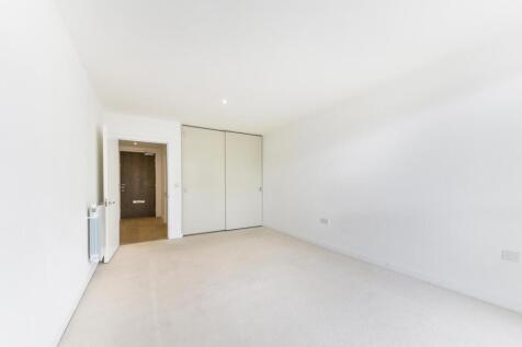 Wallace Court, Kidbrooke Village, London, SE3 photo 4