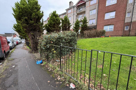 1/2, 21 Kilvaxter Dr, Glasgow G46 8AS